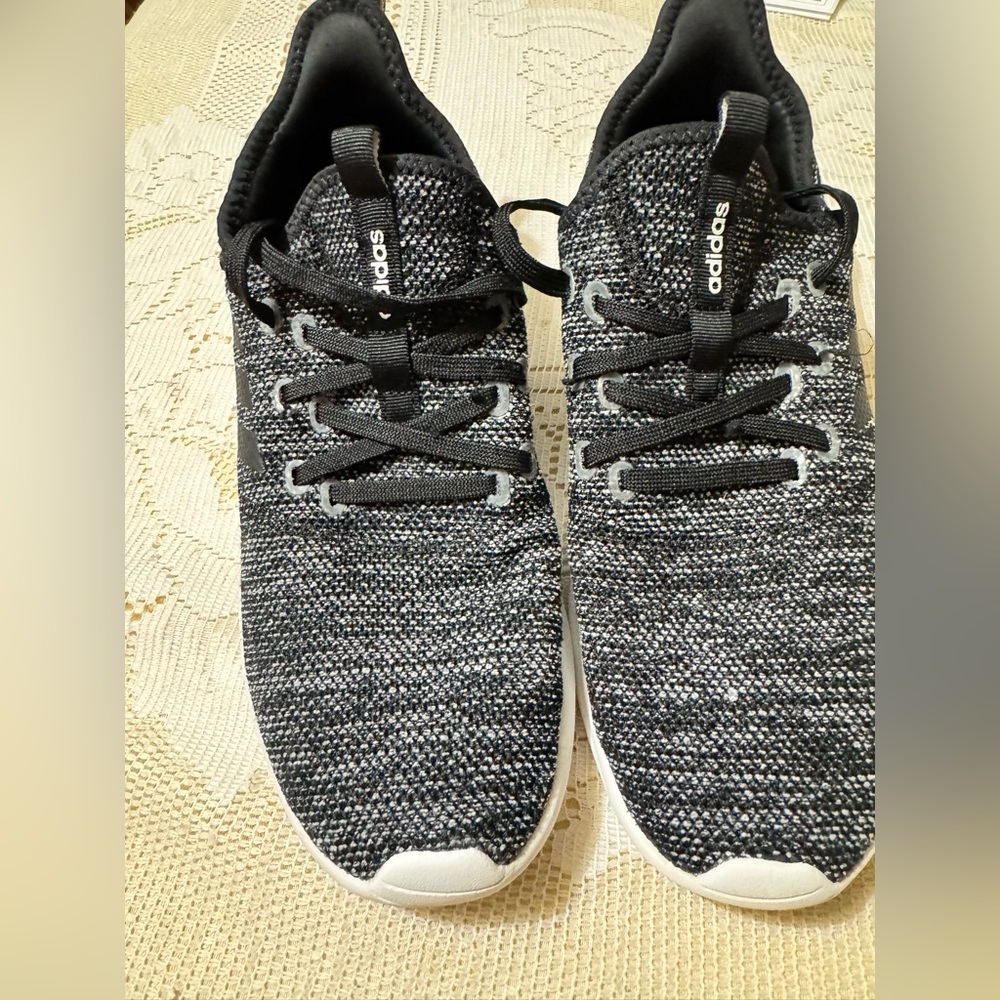 Adidas Cloudfoam Women's Black & White Knit Athletic Sneakers